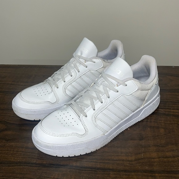 White adidas sneakers - Picture 2 of 7